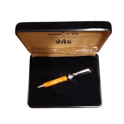 The Dolcevita Collection features four different sizes, Mini, Mid-Size, Oversize and Stout. The collection is presented in special terra cotta orange and black resins. All three sized fountain pens feature 14kt gold with platinum mask nibs and a cartridge converter filling system. The Oversize Pen boasts an oversized nib and vermeil trim. Its two, smaller siblings feature sterling silver trim.  CLIP: Platinum plated elastic alloy with rolling wheel to facilitate sliding. CAP & BODY: Delta’s signature Black and Terra cotta Orange ” DOLCEVITA” resins. TRIM: Sterling Silver central ring engraved in ancient Pompeian motif. PACKAGING: Dolcevita luxury gift box.