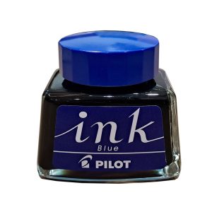PILOT’s general writing ink (30ml) won the Japan Glass Bottle Special Award at the 17th Glass Bottle Awards. Since 1926, PILOT has developed and manufactured the best ink for fountain pens, and has continued to improve its quality ever since. Ink for general writing (30ml) is a long-selling product with this design in 1961 and celebrating its 60th anniversary this year. It was highly evaluated for its compact and stable form and high practicality, as well as its universal shape, which has not changed since its launch, and has been popular across generations as an iconic fountain pen ink bottle. The Glass Bottle Award is sponsored by the Japan Glass Bottle Association, and captures the trends of the times and changes in consumer lifestyles from the perspective of “glass bottles are excellent storage containers” and expresses world trends through glass bottles. It is held as a “place” and “opportunity” to do. Colour : Blue 30 ml of high-quality, general use fountain pen ink from Pilot specifically targeted for plunger-type fountain pens. Each bottle contains a simple but brilliant solution to the age old problem of how to enjoy every last drop of your fountain pen. Plunger type suction fountain pens usually need a certain level of ink to be able to suck up ink into the pen body. Made in Japan