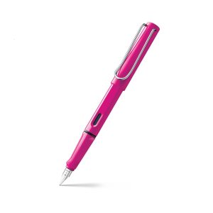 LAMY safari pink Fountain pen EF Many attractive colours, timeless design, perfect ergonomics. These are just some of the reasons that the LAMY safari is one of the most popular writing instruments worldwide. Distinctive recessed grip guarantees writing comfort. Sturdy plastic, shiny pink / metal clip / ergonomic grip / steel nib, polished / with ink cartridge LAMY T 10 blue / with converter Z 28
