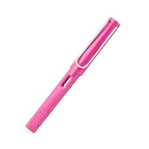 LAMY safari pink Fountain pen M Many attractive colours, timeless design, perfect ergonomics. These are just some of the reasons that the LAMY safari is one of the most popular writing instruments worldwide. Distinctive recessed grip guarantees writing comfort. Sturdy plastic, shiny pink / metal clip / ergonomic grip / steel nib, polished / with ink cartridge LAMY T 10 blue / with converter Z 28