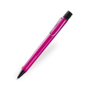 Write Different. LAMY safari pink Ballpoint pen Black Many attractive colours, timeless design, perfect ergonomics. These are just some of the reasons that the LAMY safari is one of the most popular writing instruments worldwide. Distinctive recessed grip guarantees writing comfort. Made of ABS plastic with spring-loaded metal clip. Sturdy plastic, shiny pink / metal clip / ergonomic grip / with giant refill LAMY M16 M black