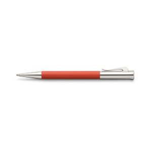 Ballpoint pen Tamitio India Red Our series „Tamitio“ shows how the culture of writing can be enriched with extraordinary nuances. Each of the slender writing implements is the expression of pure elegance and therefore both, eye-catcher and stylish accessory, together. Matt lacquered metal barrel, finely fluted, India Red Chrome-plated, highly polished metal parts Solid, spring-loaded Clip Black, large capacity refill in international standard size Line width B Document- proof Elegant gift box included