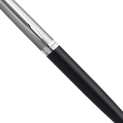 For 2021, Waterman has launched a new range of 'economy' finishes, the Hemisphere Entry, which makes minor changes and simplifications in design compared to the base Hemisphere collection, but the price difference appears to be noticeable. The Entry Point Collection is designed to make the world of WATERMAN premium writing more accessible.The Hemisphere Entry Stainless Steel Black ballpoint pen is made of stainless steel with a black lacquer finish, and the cap is made of sandblasted stainless steel. Design elements are plated with shiny palladium. The writing instrument is made in France and comes in a standard Waterman gift box. Stainless steel and matte black lacquer with chrome finishing. Sleek chrome-plated trim with twist mechanism Body Material: Metal Compatible Refill: Proprietory Refill Blue Refill has a medium nib with smooth-writing. Ballpoint pen is used with a Waterman refill Country of Origin: India Ballpoint pen is presented in a beautiful waterman gift box.