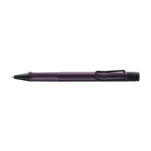 Write Different. LAMY safari violet blackberry Ballpoint pen M Many attractive colours, timeless design, perfect ergonomics. These are just some of the reasons that the LAMY safari is one of the most popular writing instruments worldwide. Distinctive recessed grip guarantees writing comfort. Made of ABS plastic with spring-loaded metal clip. Sturdy plastic, shiny yellow /metal clip / ergonomic grip / with giant refill LAMY M16 M black